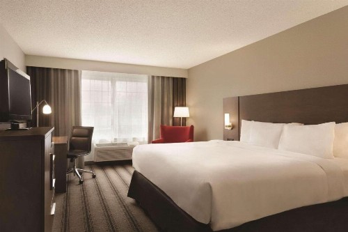 Country Inn & Suites by Radisson Indianapolis Airport South IN - image 18