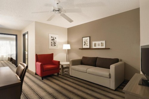 Country Inn & Suites by Radisson Indianapolis Airport South IN - image 30