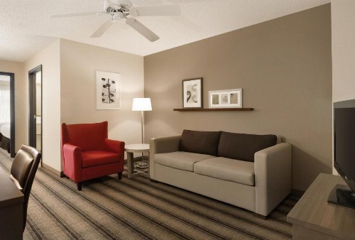 Country Inn & Suites by Radisson Indianapolis Airport South IN - image 31