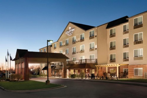 Country Inn & Suites by Radisson Indianapolis Airport South IN - image 5
