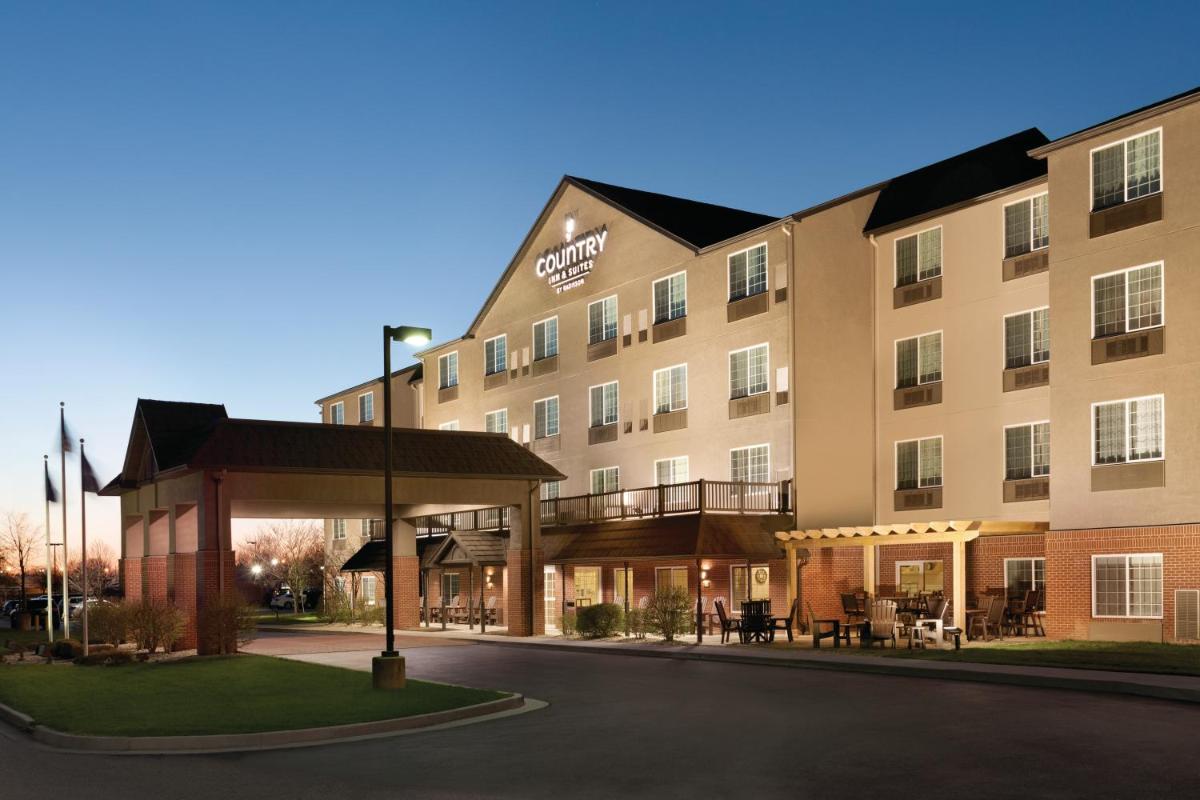 Country Inn & Suites by Radisson Indianapolis Airport South IN - image 5