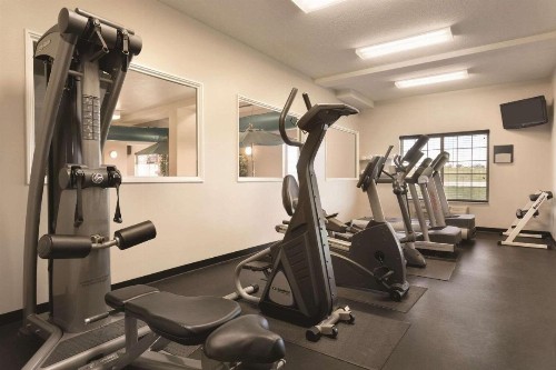 Country Inn & Suites by Radisson Indianapolis Airport South IN - image 8