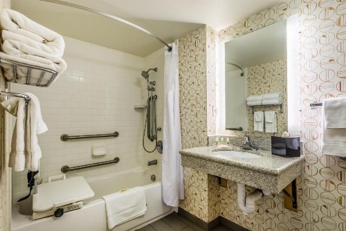 Holiday Inn - Indianapolis Downtown an IHG Hotel - image 14
