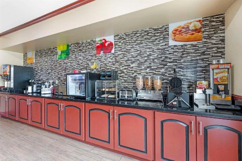 Best Western Airport Suites - image 26