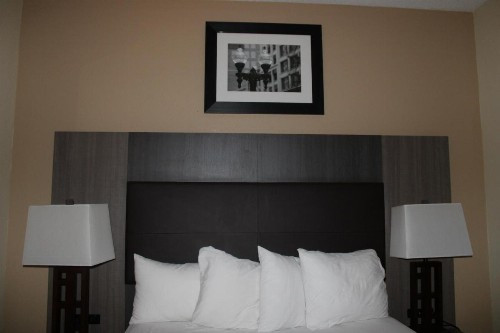 Best Western Airport Suites - image 42
