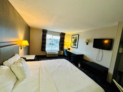 Quality Inn Northwest - image 23