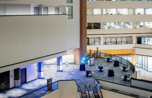 Hyatt Regency Indianapolis at State Capitol - image 38