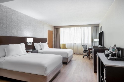 Wyndham Indianapolis West - image 16