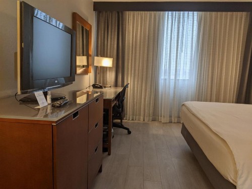 Wyndham Indianapolis West - image 2