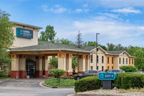 Clarion Inn & Suites Northwest - image 36