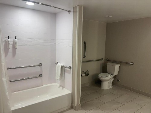 Delta Hotels by Marriott Indianapolis Airport - image 22