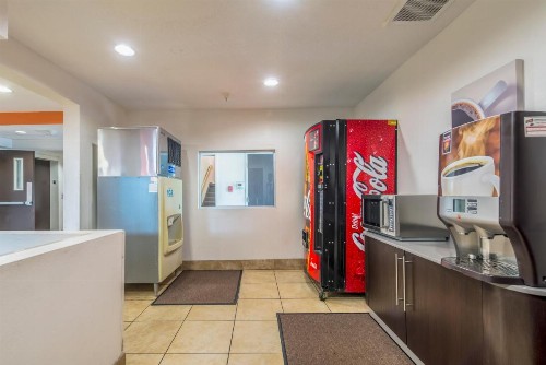Motel 6 Indianapolis North - image 14