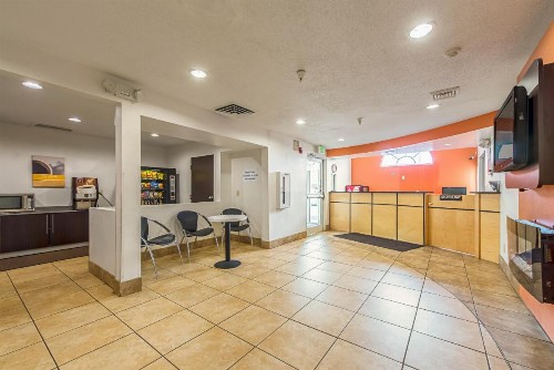 Motel 6 Indianapolis North - image 25