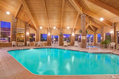 Baymont by Wyndham Indianapolis - image 14