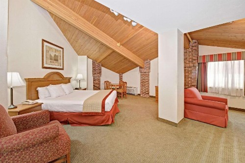 Baymont by Wyndham Indianapolis - image 19