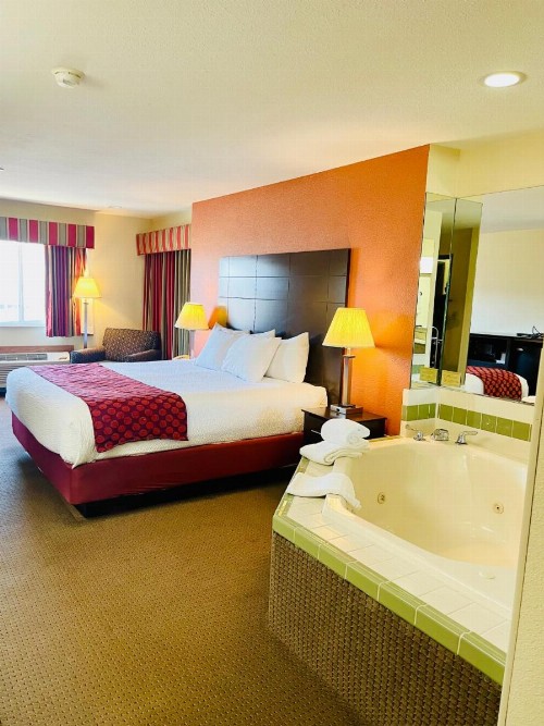Baymont by Wyndham Indianapolis - image 28