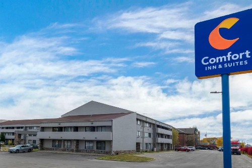 Comfort Inn & Suites North at the Pyramids - image 8