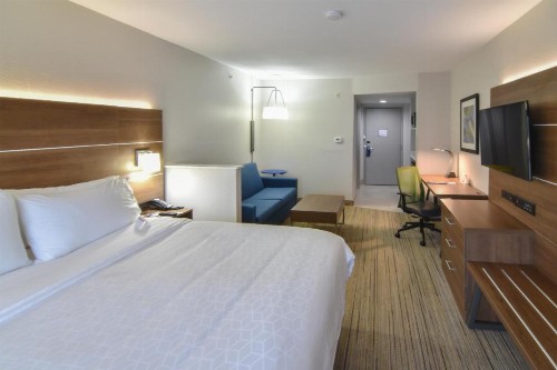 Holiday Inn Express & Suites - Indianapolis Northwest an IHG Hotel - image 11