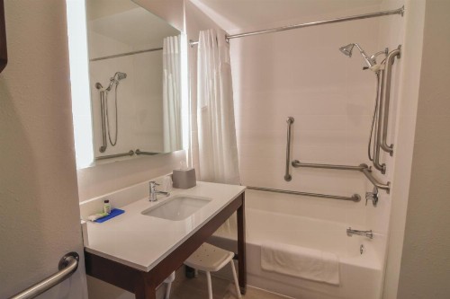 Holiday Inn Express & Suites - Indianapolis Northwest an IHG Hotel - image 15