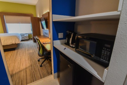 Holiday Inn Express & Suites - Indianapolis Northwest an IHG Hotel - image 20