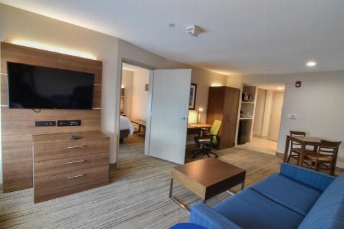 Holiday Inn Express & Suites - Indianapolis Northwest an IHG Hotel - image 38