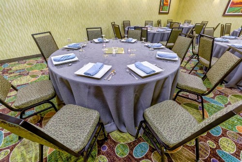 Holiday Inn Indianapolis North-Carmel an IHG Hotel - image 2