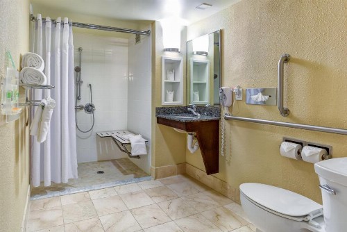 Holiday Inn Indianapolis North-Carmel an IHG Hotel - image 25