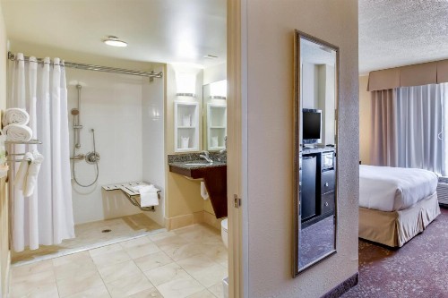 Holiday Inn Indianapolis North-Carmel an IHG Hotel - image 27