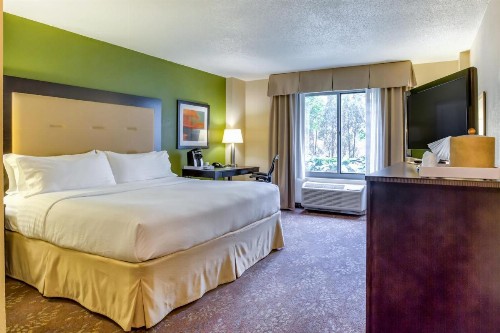 Holiday Inn Indianapolis North-Carmel an IHG Hotel - image 39
