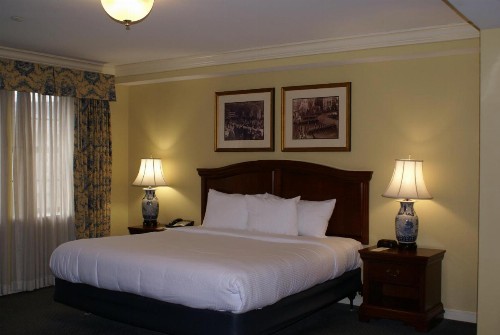 Columbia Club - image 19