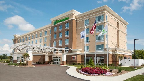 Holiday Inn Indianapolis Airport an IHG Hotel - image 1