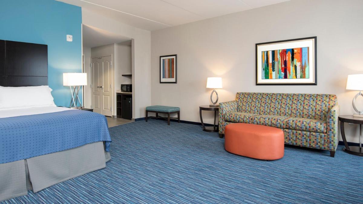 Holiday Inn Indianapolis Airport an IHG Hotel - image 2