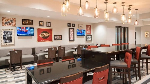 Holiday Inn Indianapolis Airport an IHG Hotel - image 36