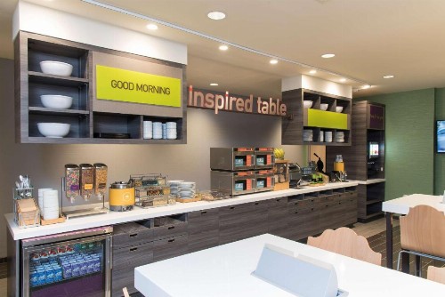 Home2 Suites by Hilton Indianapolis Downtown - image 11