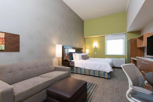 Home2 Suites by Hilton Indianapolis Downtown - image 17