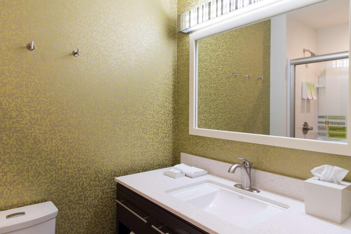 Home2 Suites by Hilton Indianapolis Downtown - image 6