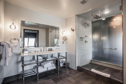 Ironworks Hotel Indy - image 17