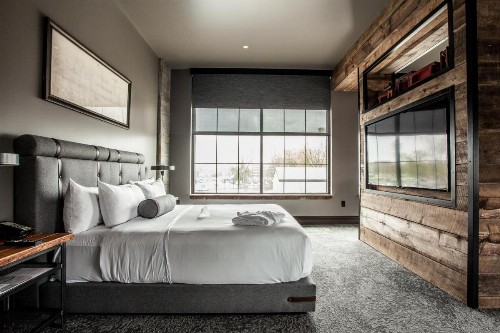 Ironworks Hotel Indy - image 41