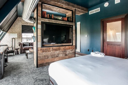 Ironworks Hotel Indy - image 43