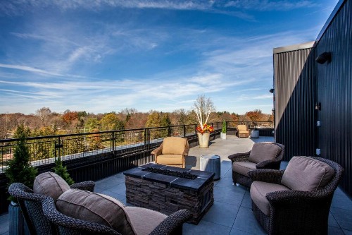 Ironworks Hotel Indy - image 7