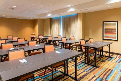 Fairfield Inn & Suites by Marriott Indianapolis Fishers - image 13