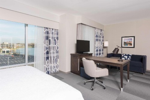 Hampton Inn & Suites Indianapolis-Keystone IN - image 16
