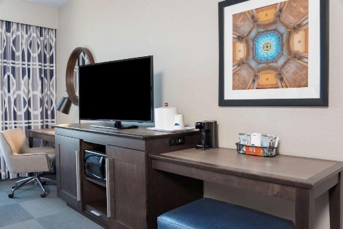 Hampton Inn & Suites Indianapolis-Keystone IN - image 25