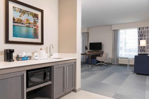 Hampton Inn & Suites Indianapolis-Keystone IN - image 40