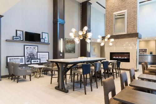 Hampton Inn & Suites Indianapolis-Keystone IN - image 6