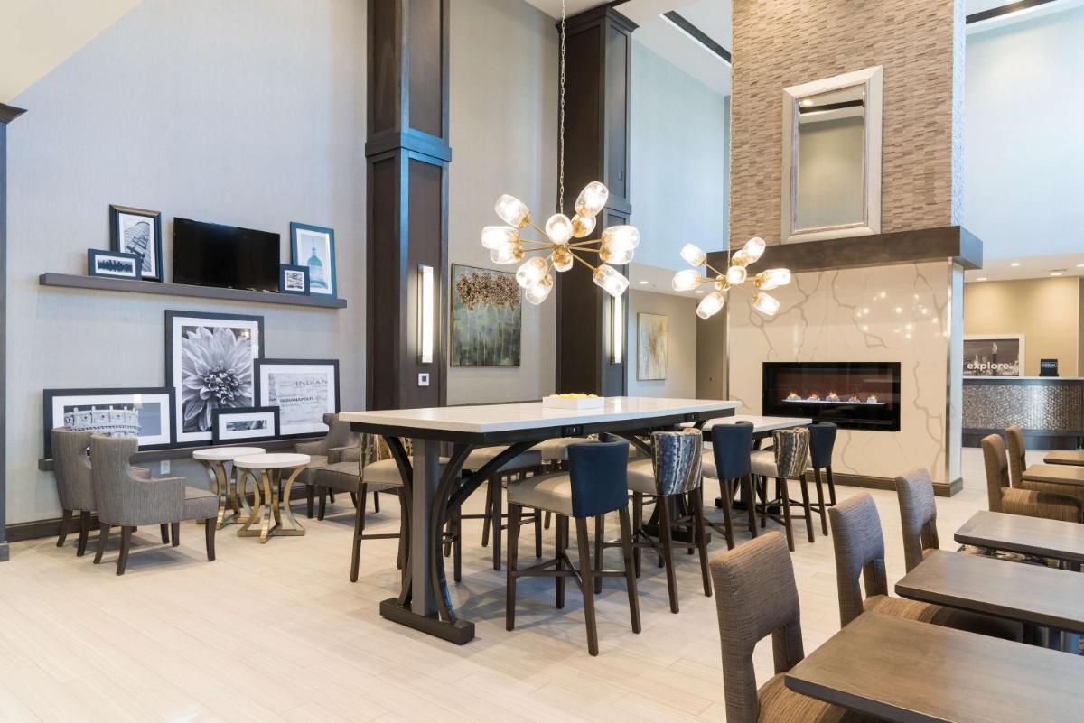Hampton Inn & Suites Indianapolis-Keystone IN - image 6