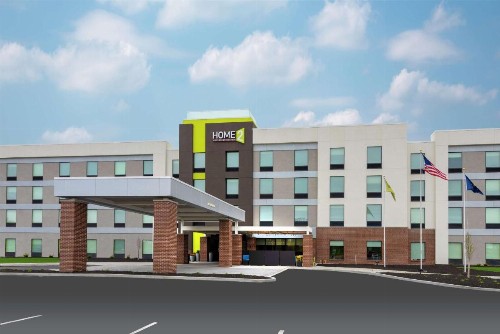 Home2 Suites By Hilton Indianapolis Airport - image 1