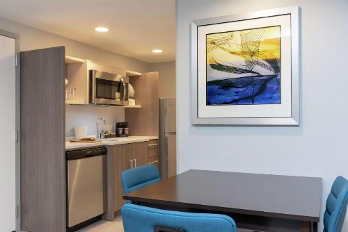 Home2 Suites By Hilton Indianapolis Airport - image 13