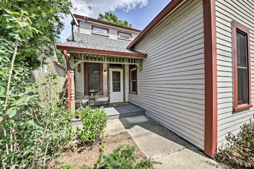 Updated Indianapolis Home Walk to Lucas Oil! - image 11