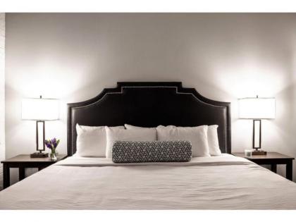 TWO Urban 2BR 2BA Apartments In Heart Of Indianapolis - image 10